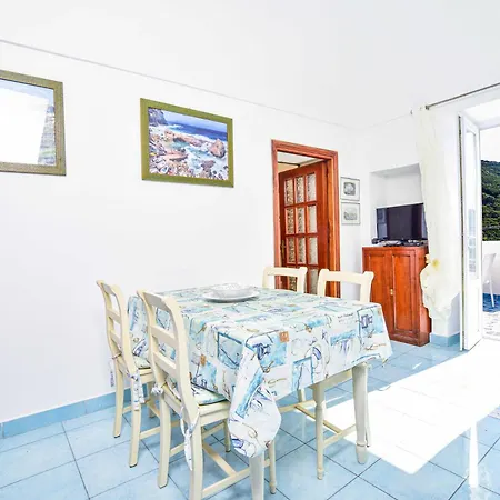 Solemareponza Casa Eleonora - Le Piscine Naturali Holiday home *